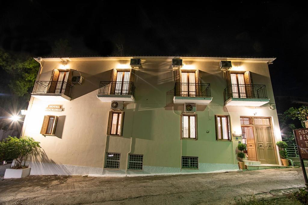 Koukonas Hotel Galaxídhion Eksteriør billede